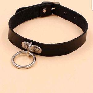LEATHER CHOKER NECKLACE
